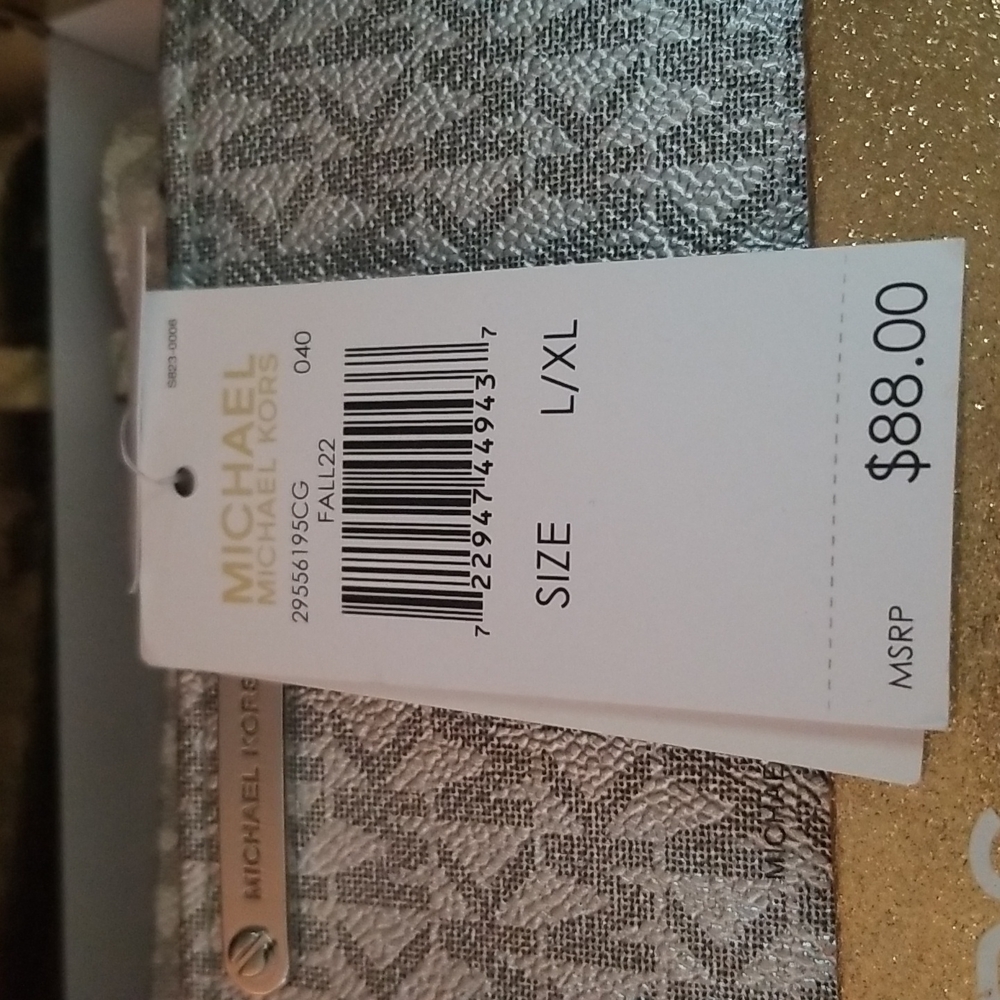 Michael Kors Adjustable Belt Bag silver sz. L/XL - Picture 6 of 12